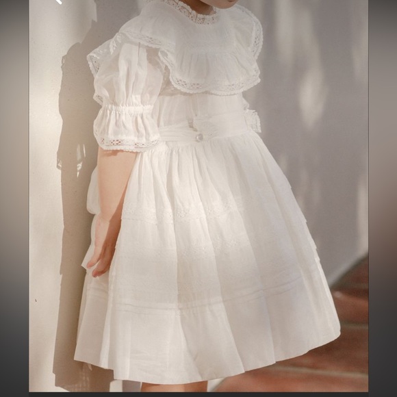 Other - Vintage lace dress